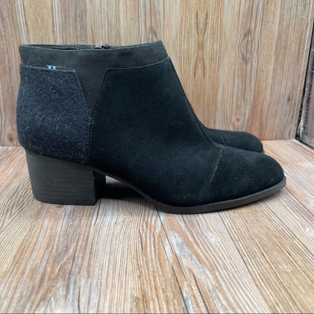 Toms Womens Loren Suede Side Zip Black Round Toe Heel Ankle Booties Size 7.5
